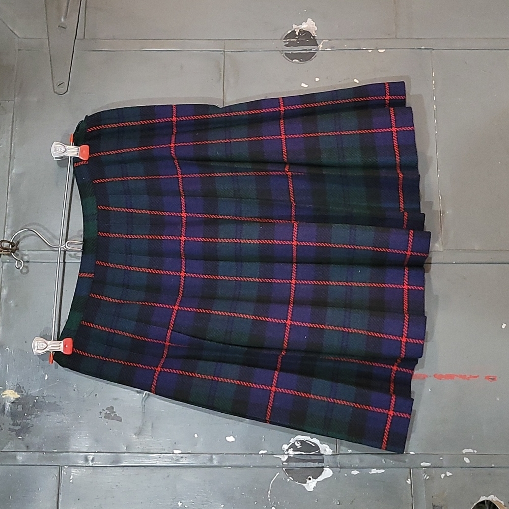 Vintage Madison Pleated Skirt - Picture 11 of 11